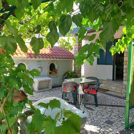Apartment Roglic Rab Town Ngoại thất bức ảnh