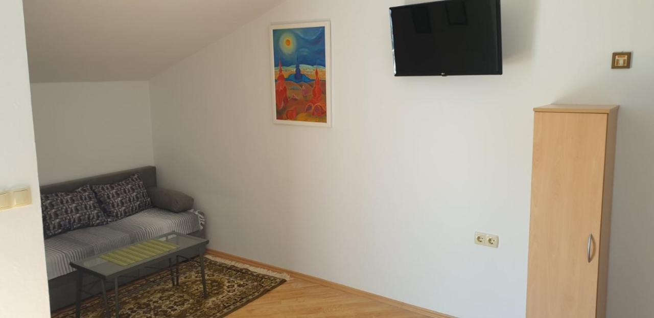 Apartment Roglic Rab Town Ngoại thất bức ảnh