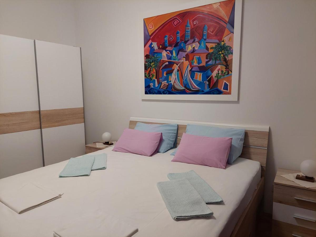 Apartment Roglic Rab Town Ngoại thất bức ảnh