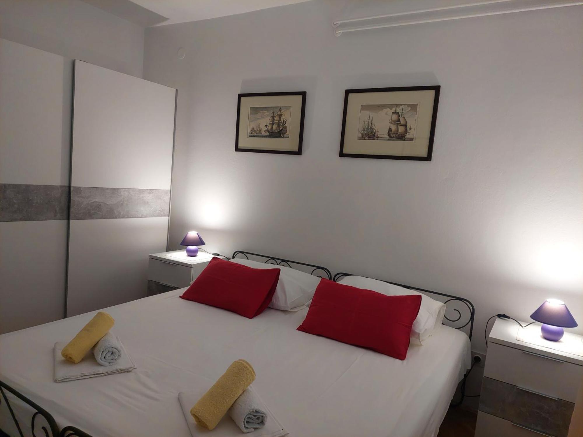 Apartment Roglic Rab Town Ngoại thất bức ảnh