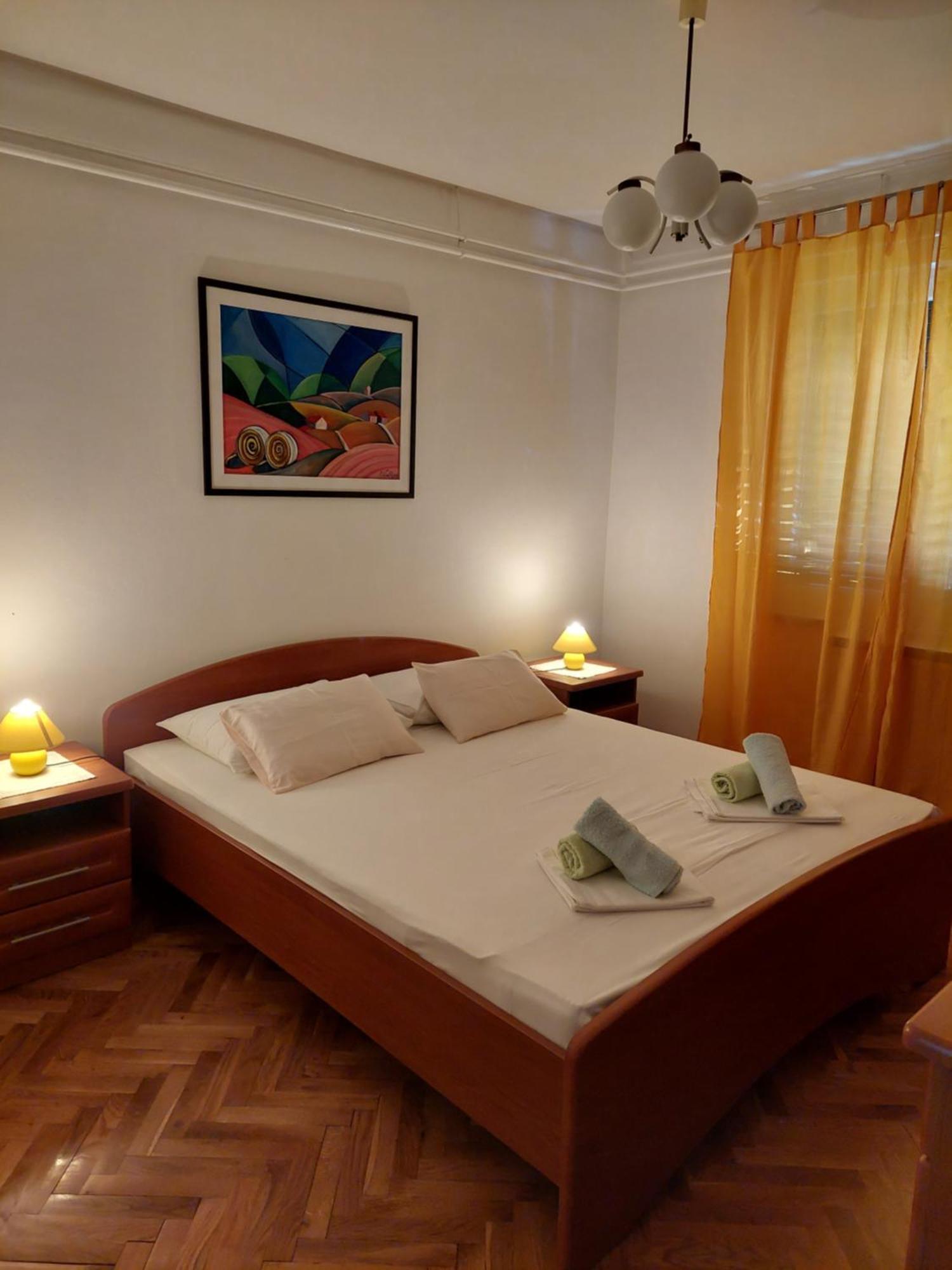 Apartment Roglic Rab Town Ngoại thất bức ảnh